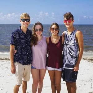 Meet your Posher, Kalin